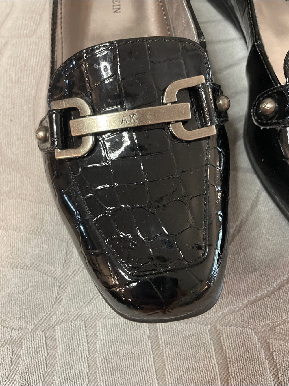 Anne Klein Black Patent Croc-Embossed Loafers with Metal Bit - Picture 2 of 8